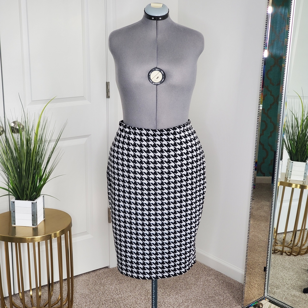 Express Women's Pencil Skirt, Black/White (Size L)